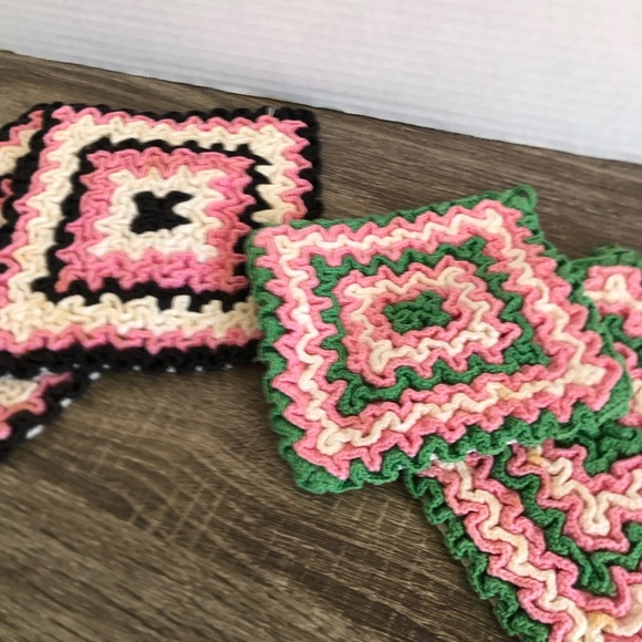 Vtg Crocheted Pot Holder/Hot Pads - Picture 2 of 13